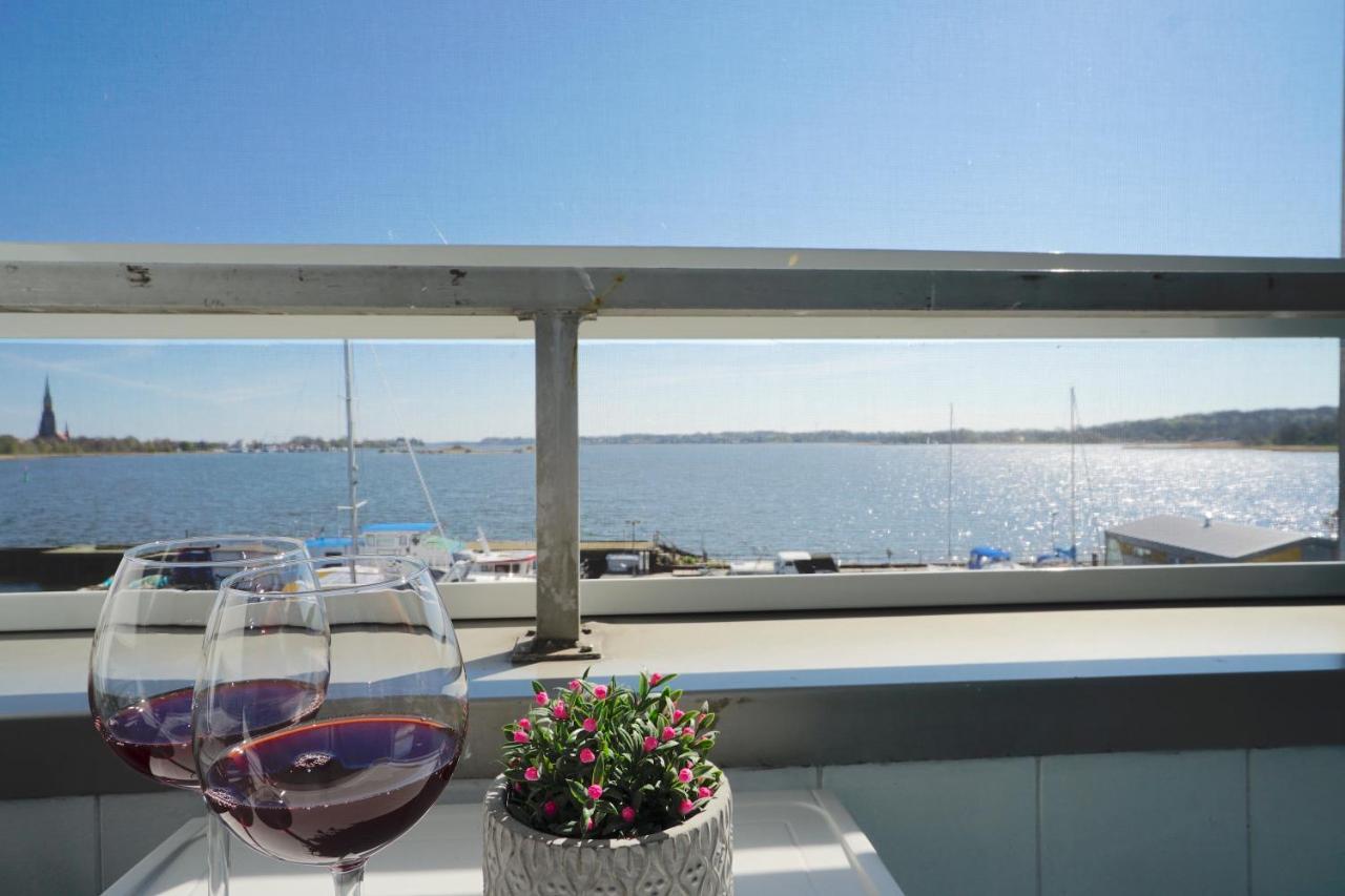Ferienwohnung Schleiloge Mit Panoramablick Auf Die Schlei Schleswig Exterior photo